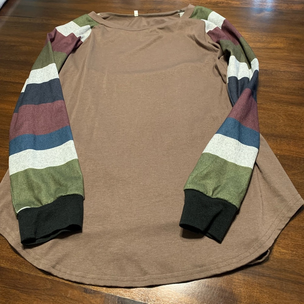 Women’s Lightweight Sweater